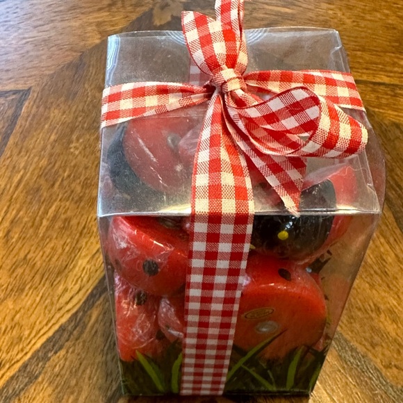 Crate & Barrel Ladybug Floating Candles Set of 18 - Picture 3 of 4